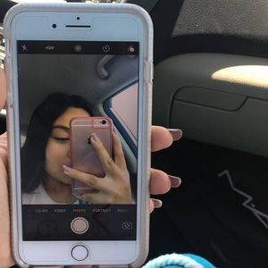 Meet your Posher, Amya